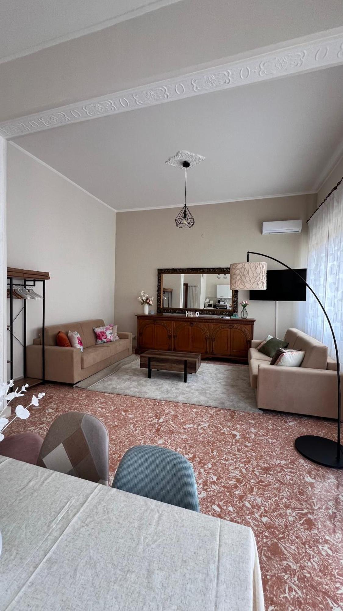 Kasa Stabile Apartamento